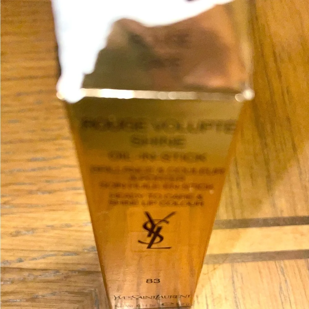 Yves Saint Laurent Rouge Volupte Shine Oil-in-Stick #83 ROUGE CAPE 3.2g NIB